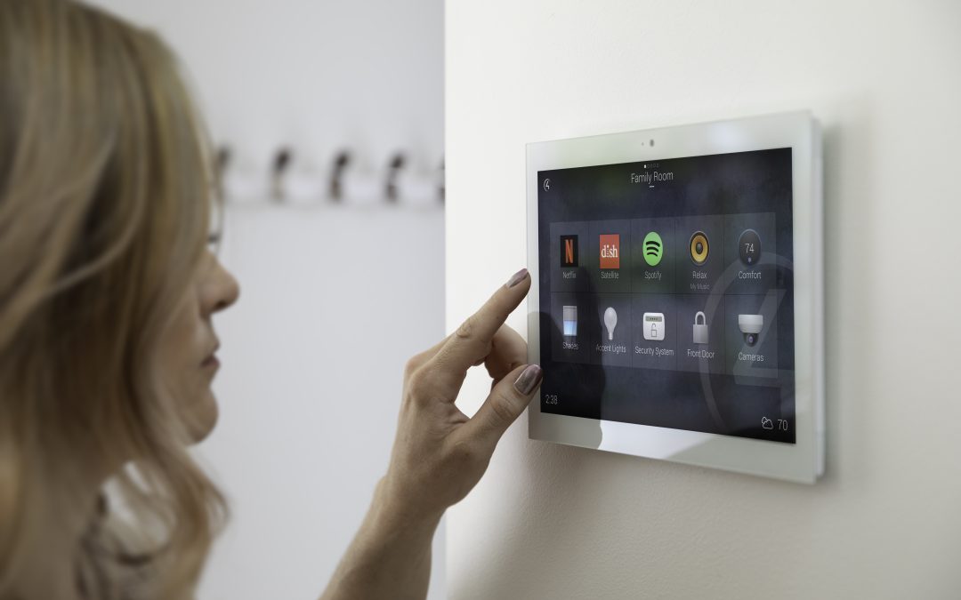 Smart Home Decor: Integrating Technology into Your Living Spaces